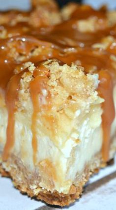 Caramel Apple Crisp Cheesecake