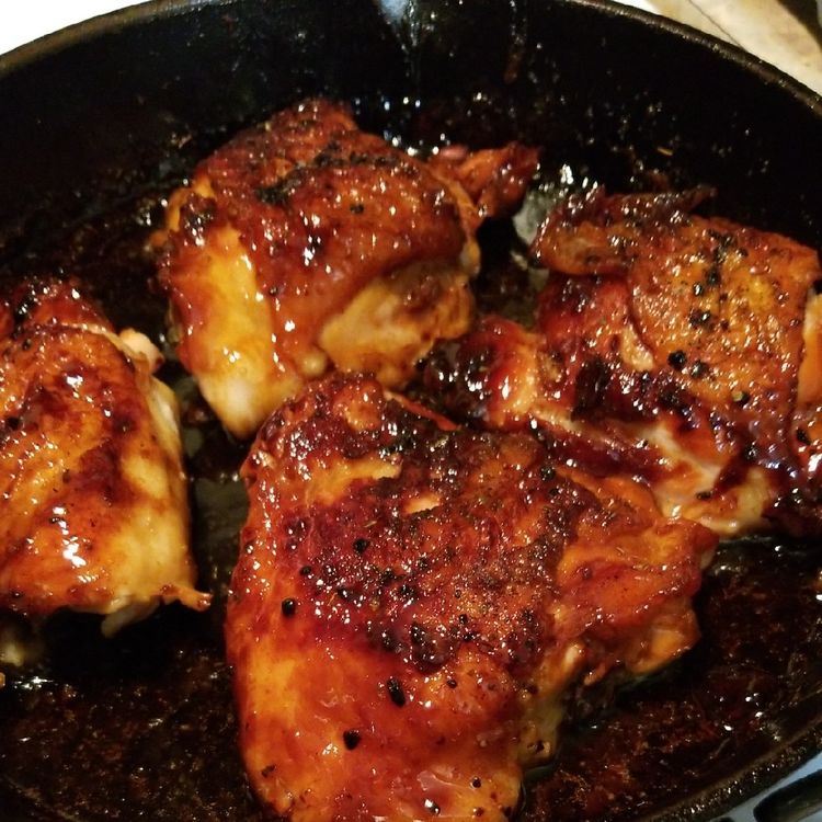 Garlic-Brown Sugar Chicken Thighs